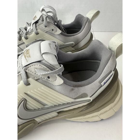 Nike V2K Run GORE-TEX Light Iron Ore Women’s Size 7 Shoes FZ2622-002 2024 EUC - Picture 12 of 16